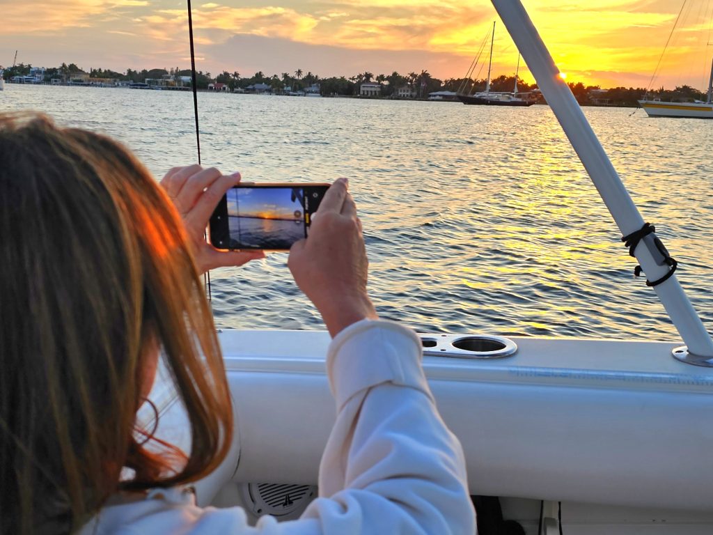 Sunset cruises with Sandhill Charters in Palm Beach